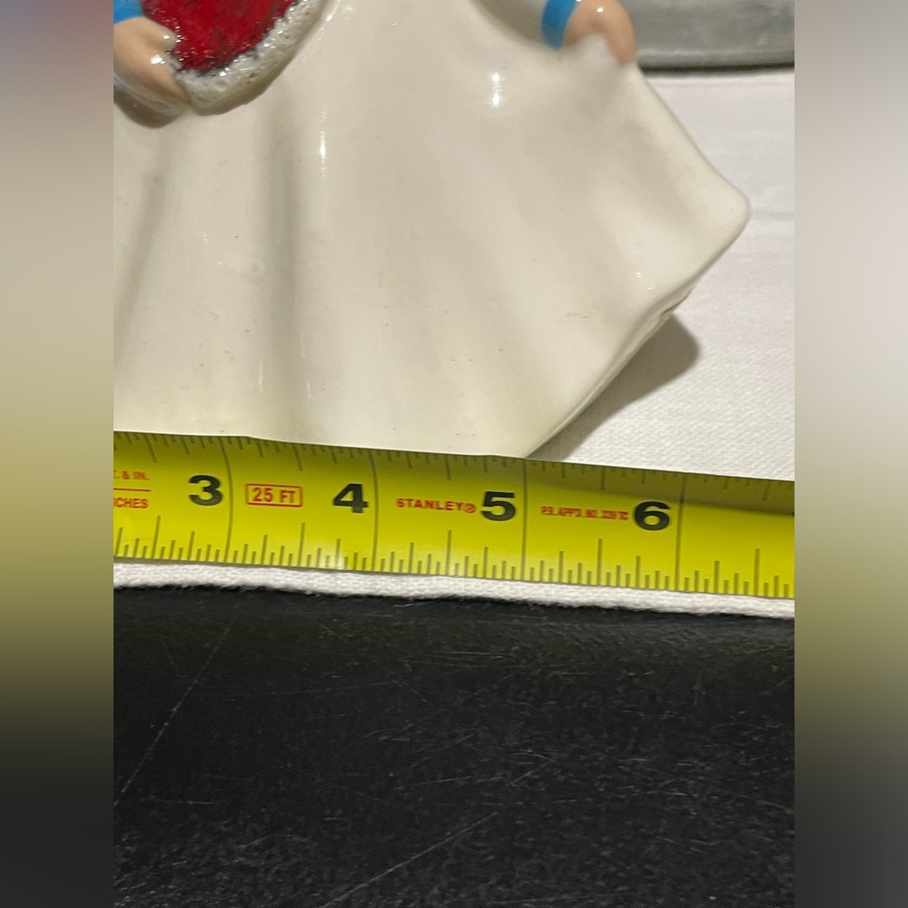 Vintage Kitschy Ceramic Valentine’s Day Heart Girl Figure❤️ - Picture 13 of 16
